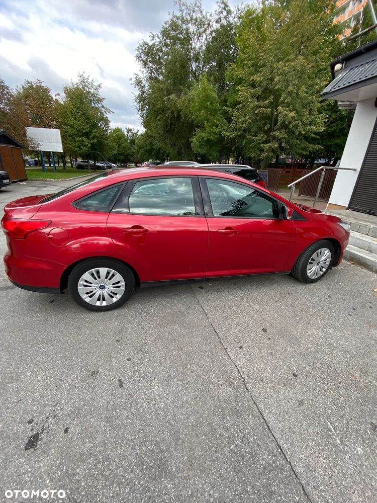 Ford Focus 1.6 Trend - 4