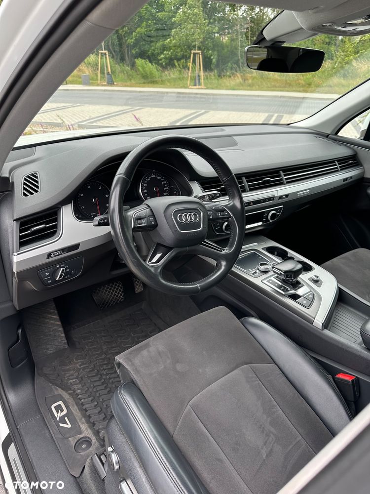 Audi Q7 - 12