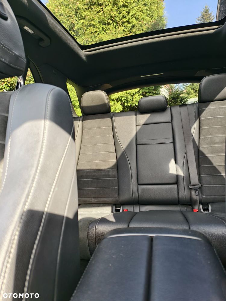 Mercedes-Benz GLE 300 d 4-Matic Premium Plus - 12