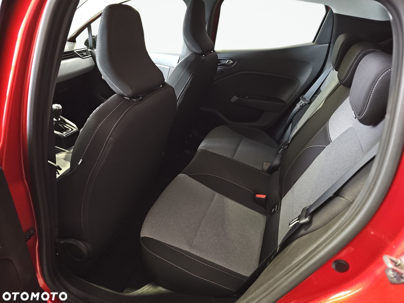 Renault Clio 1.0 TCe Evolution - 26