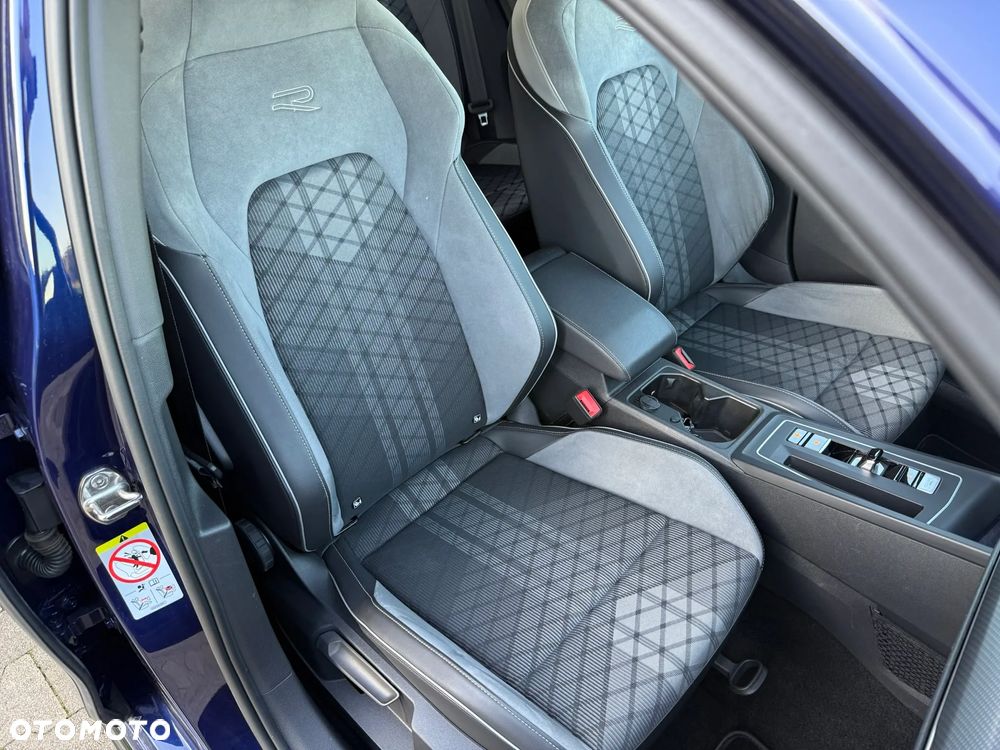 Volkswagen Golf 2.0 TDI SCR DSG R-Line - 29