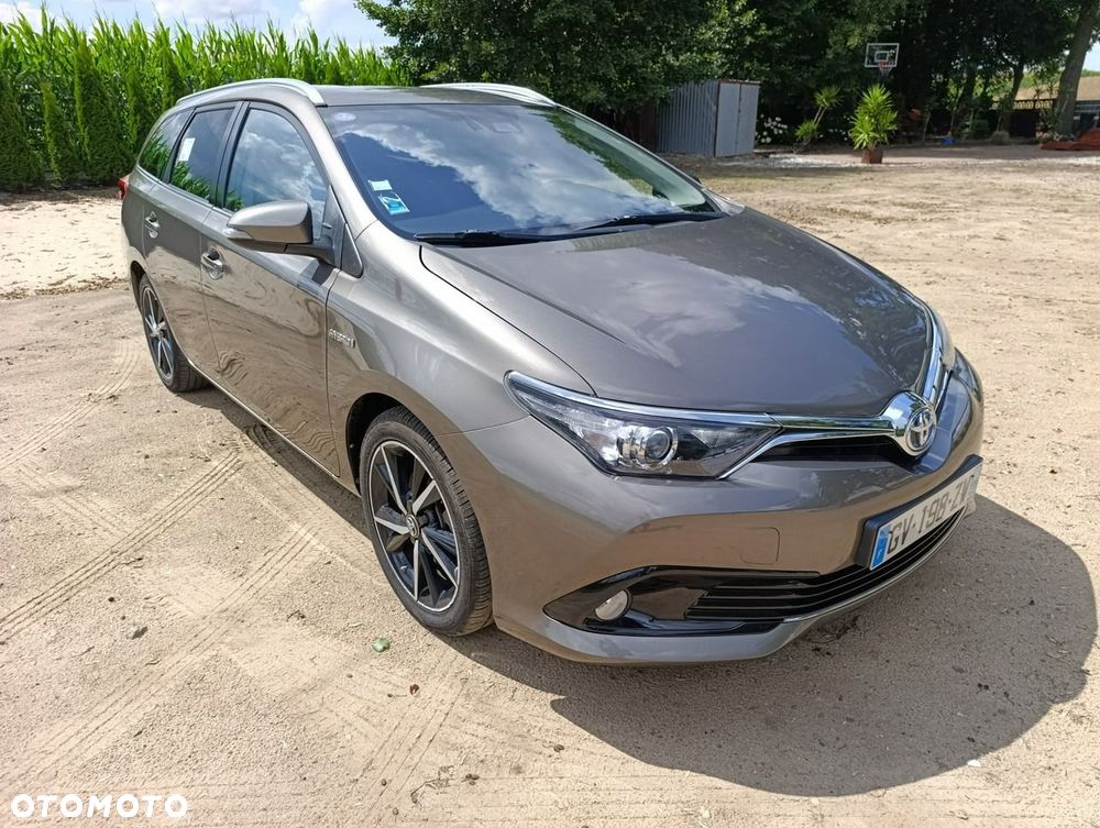 Toyota Auris - 2