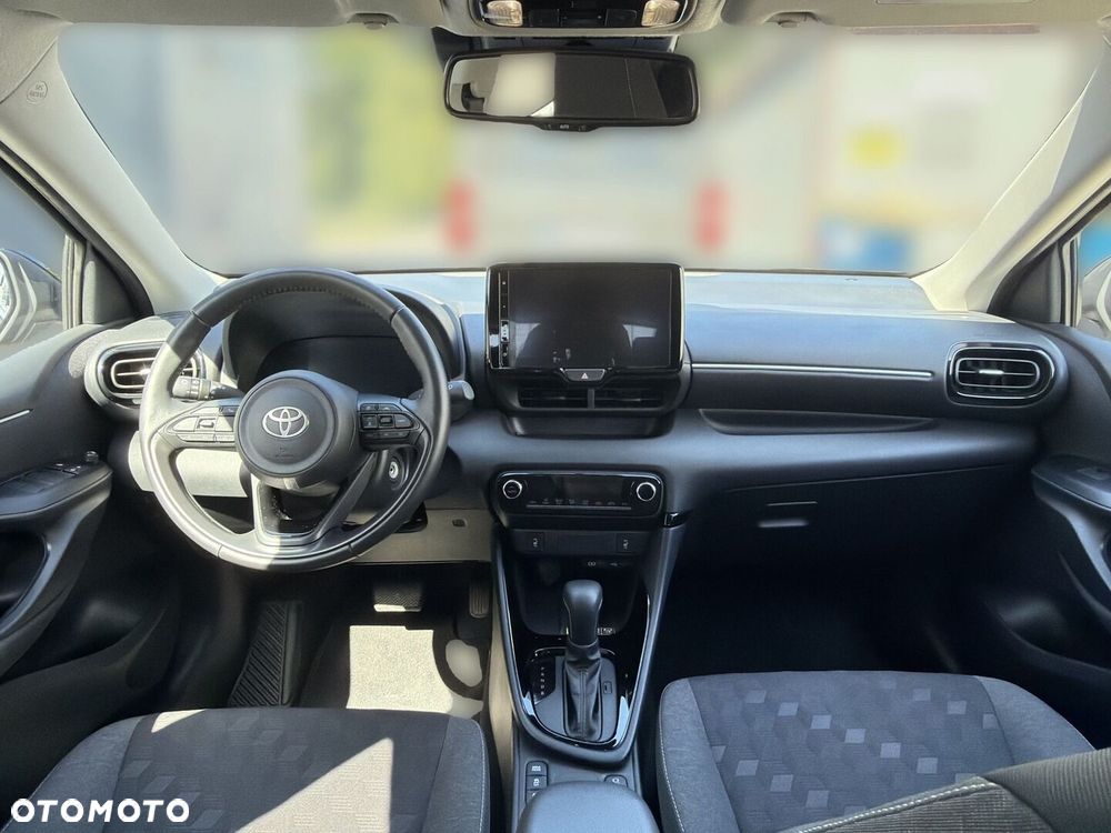 Toyota Yaris Hybrid 1.5 Style - 12