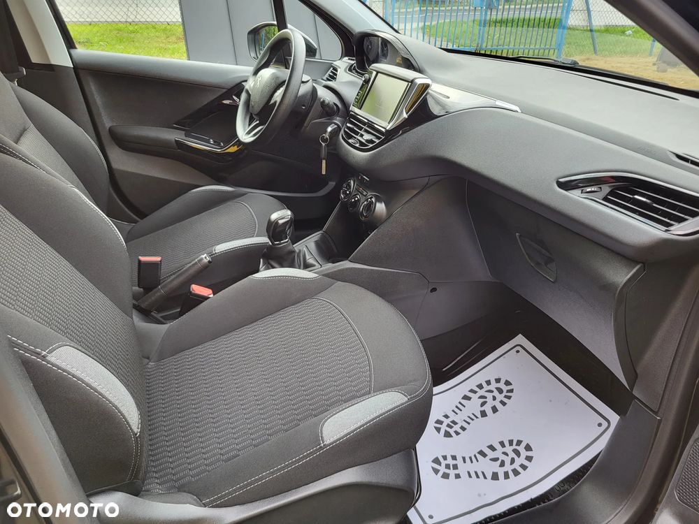 Peugeot 208 68 VTI Active - 19