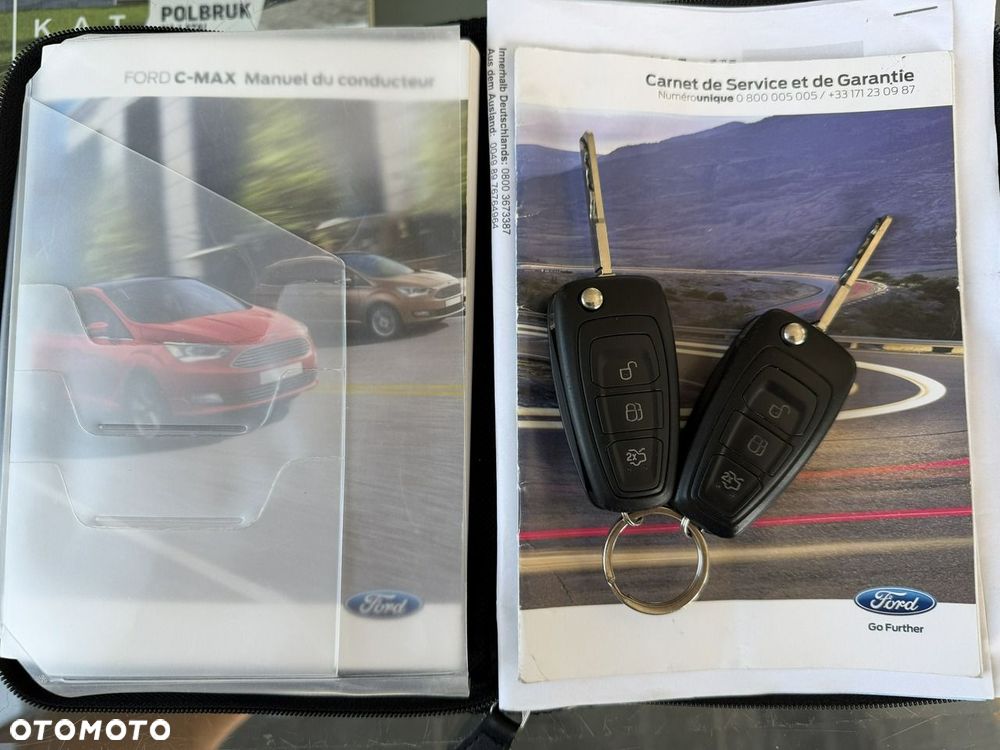 Ford Grand C-MAX - 11
