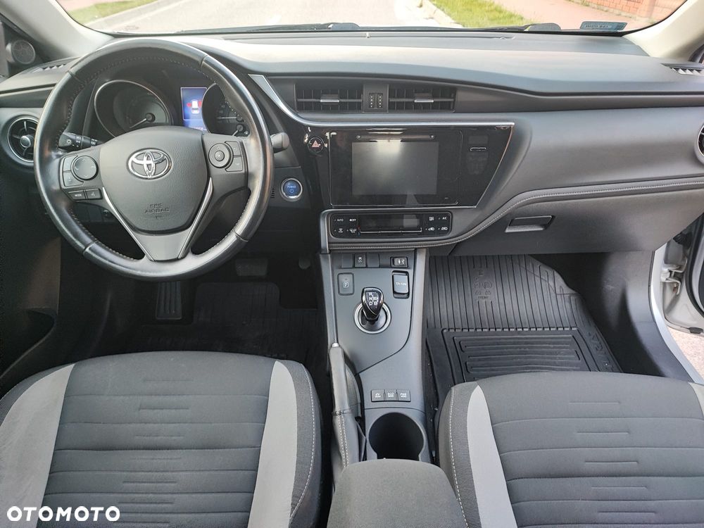 Toyota Auris Hybrid 135 Premium - 25