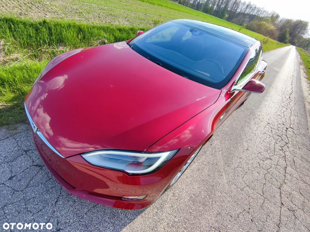 Tesla Model S Performance - 26