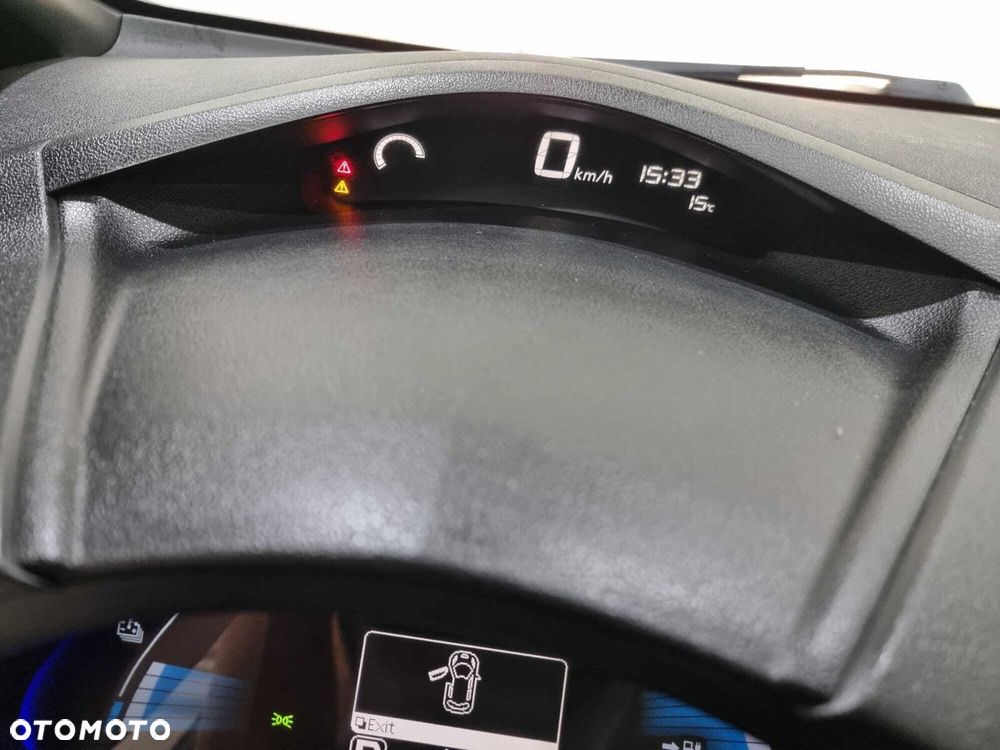 Nissan Leaf - 25