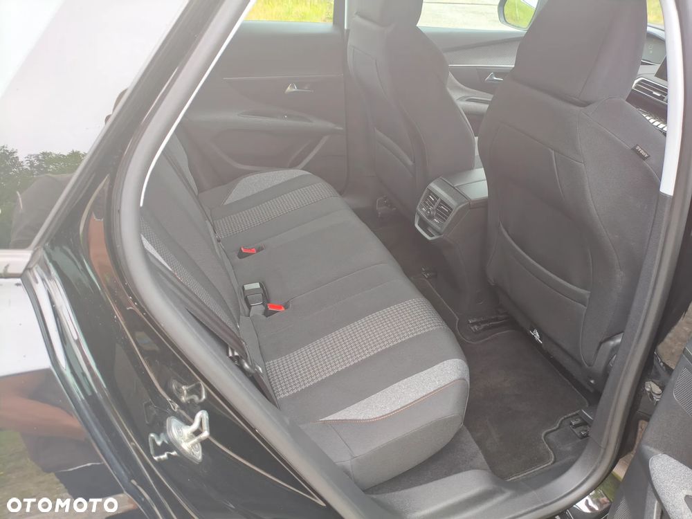 Peugeot 3008 BlueHDi 130 Stop & Start EAT8 Allure - 20