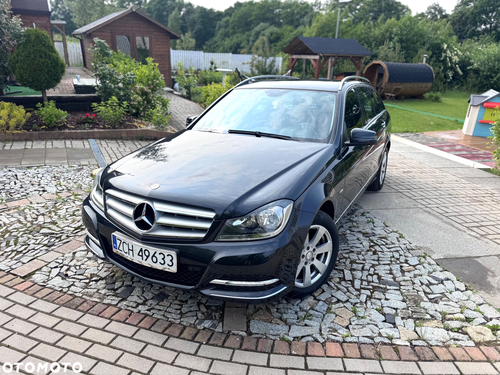 Mercedes-Benz Klasa C 180 CGI BlueEff Avantgarde - 3