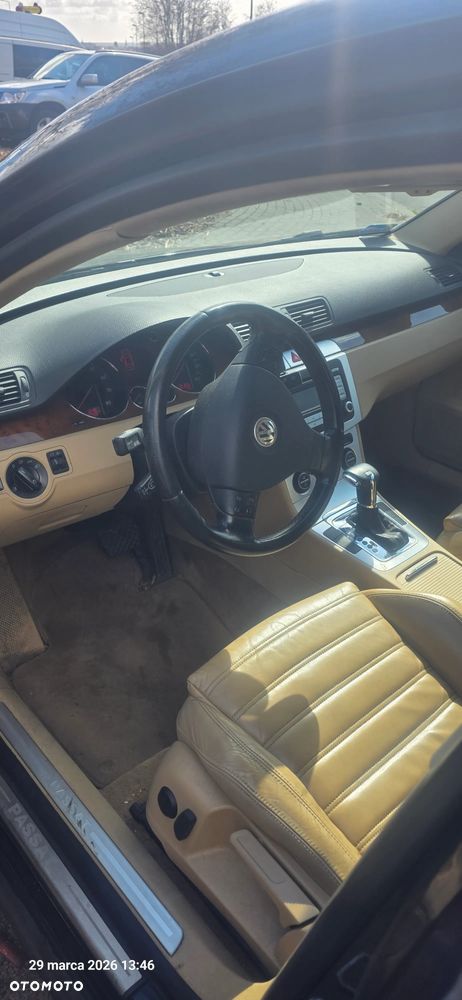 Volkswagen Passat - 8