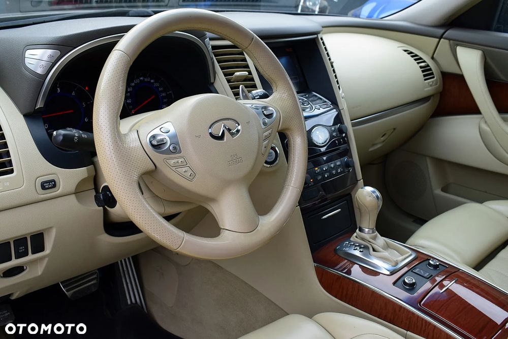 Infiniti FX FX30d S Premium - 4