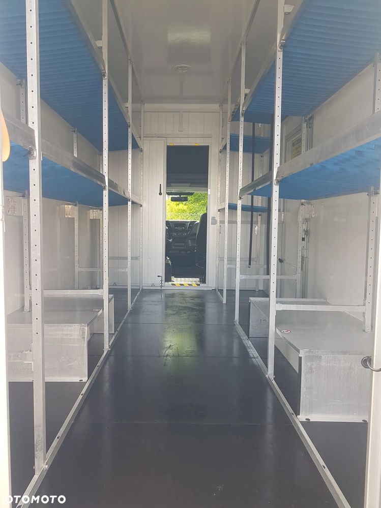 Iveco DAILY KONTENER NISKOPODŁOGOWY 4,43x2,23x2,42 SKLEP FOODTRUCK BAR KLIMA KONIOWÓZ KAMPER - 23