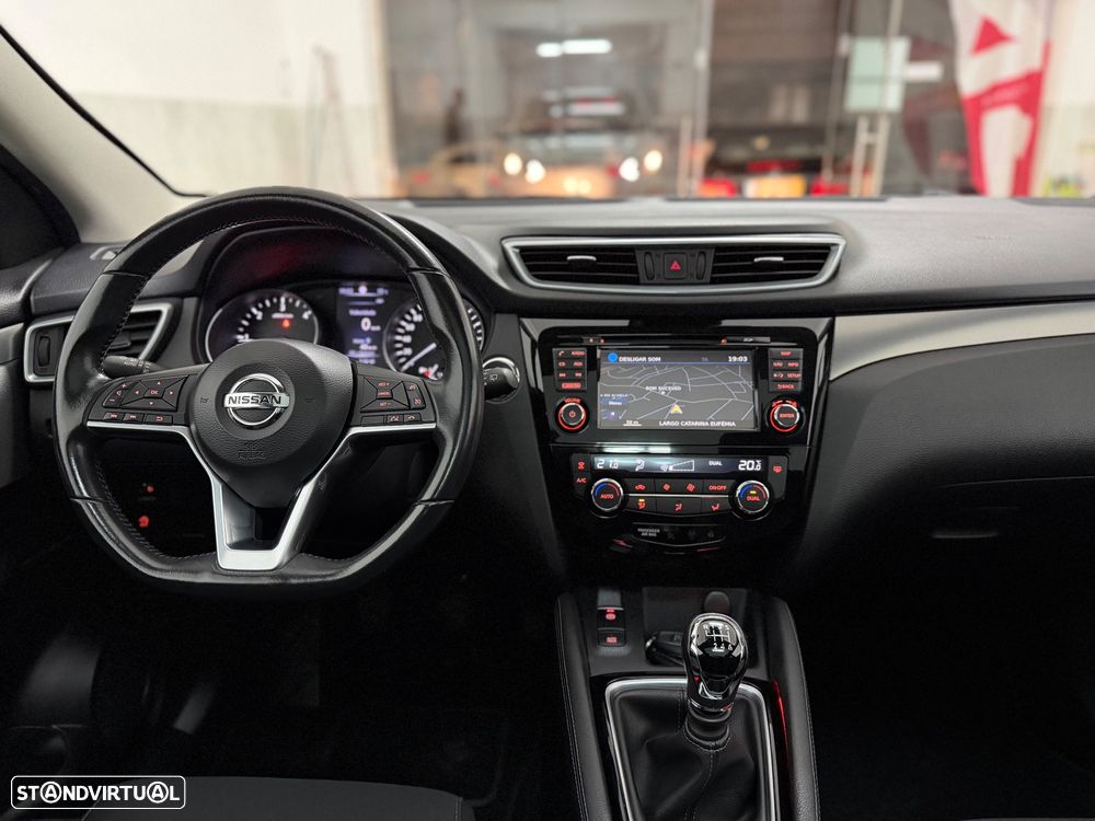 Nissan Qashqai 1.5 dCi N-Connecta 18 - 13