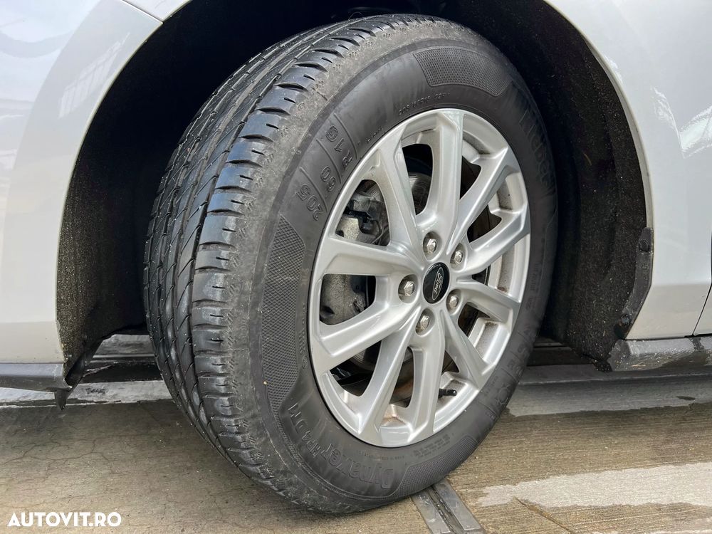 Ford Focus 1.5 EcoBlue Titanium Business - 31