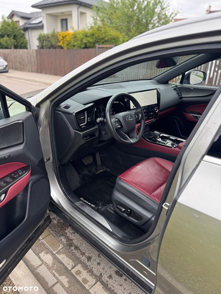 Lexus NX 350h Omotenashi AWD - 9