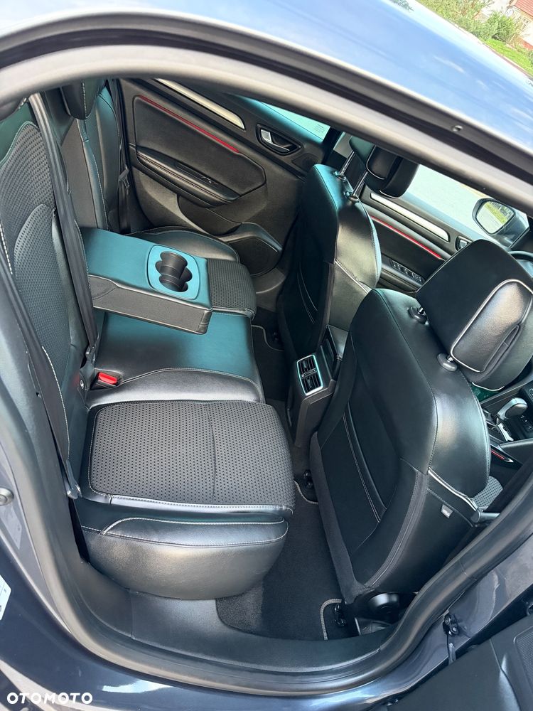 Renault Megane 1.5 dCi Bose EDC - 22