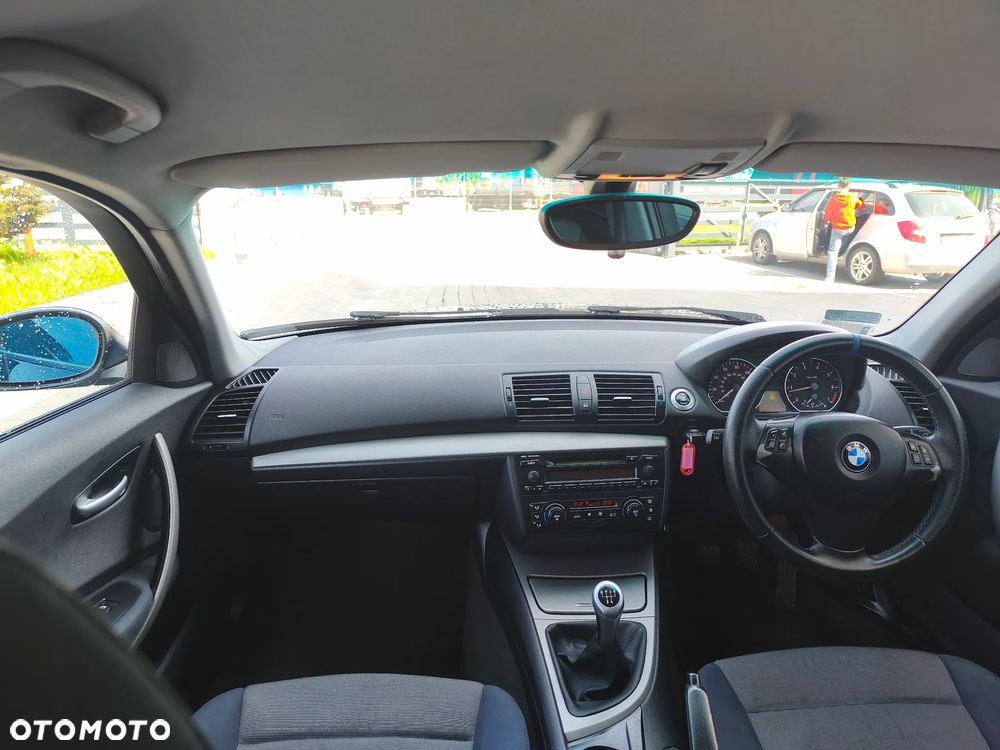 BMW Seria 1 - 17