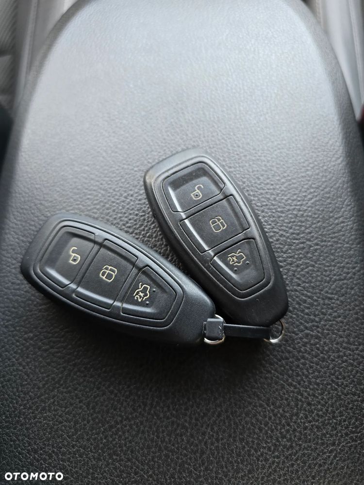 Ford Kuga 2.0 TDCi 4WD Titanium - 21