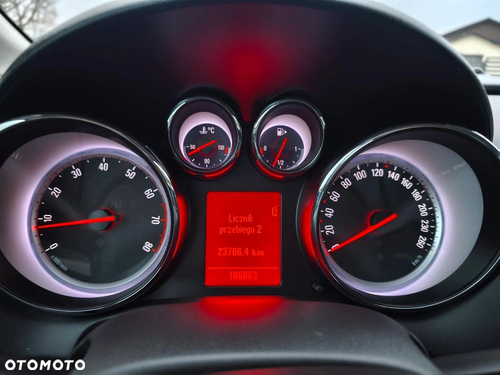 Opel Astra 1.4 Turbo Cosmo - 12