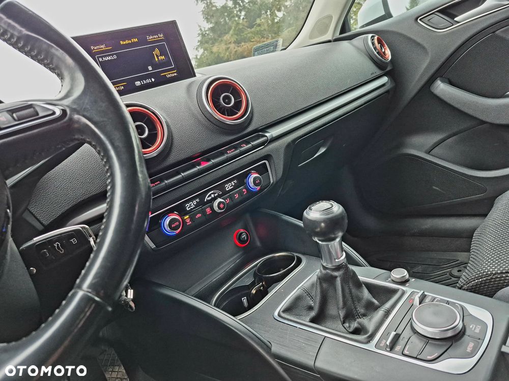 Audi A3 Sportback - 13