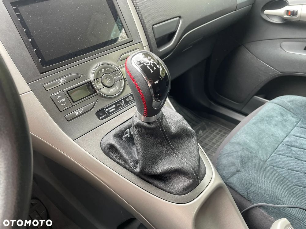 Toyota Auris 1.6 VVT-i Sol - 5