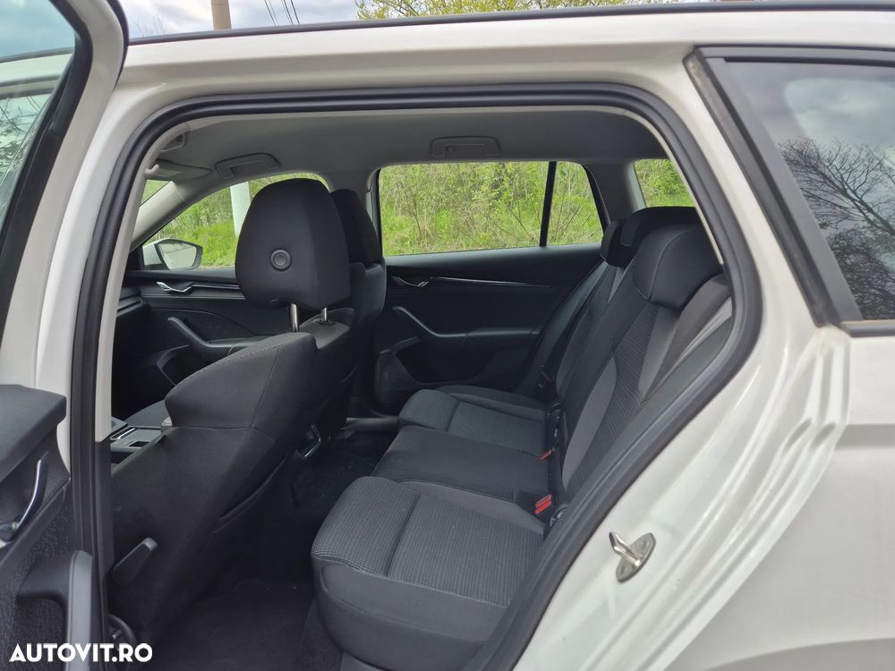 Skoda Octavia 2.0 TDI DSG Exclusive Plus - 18