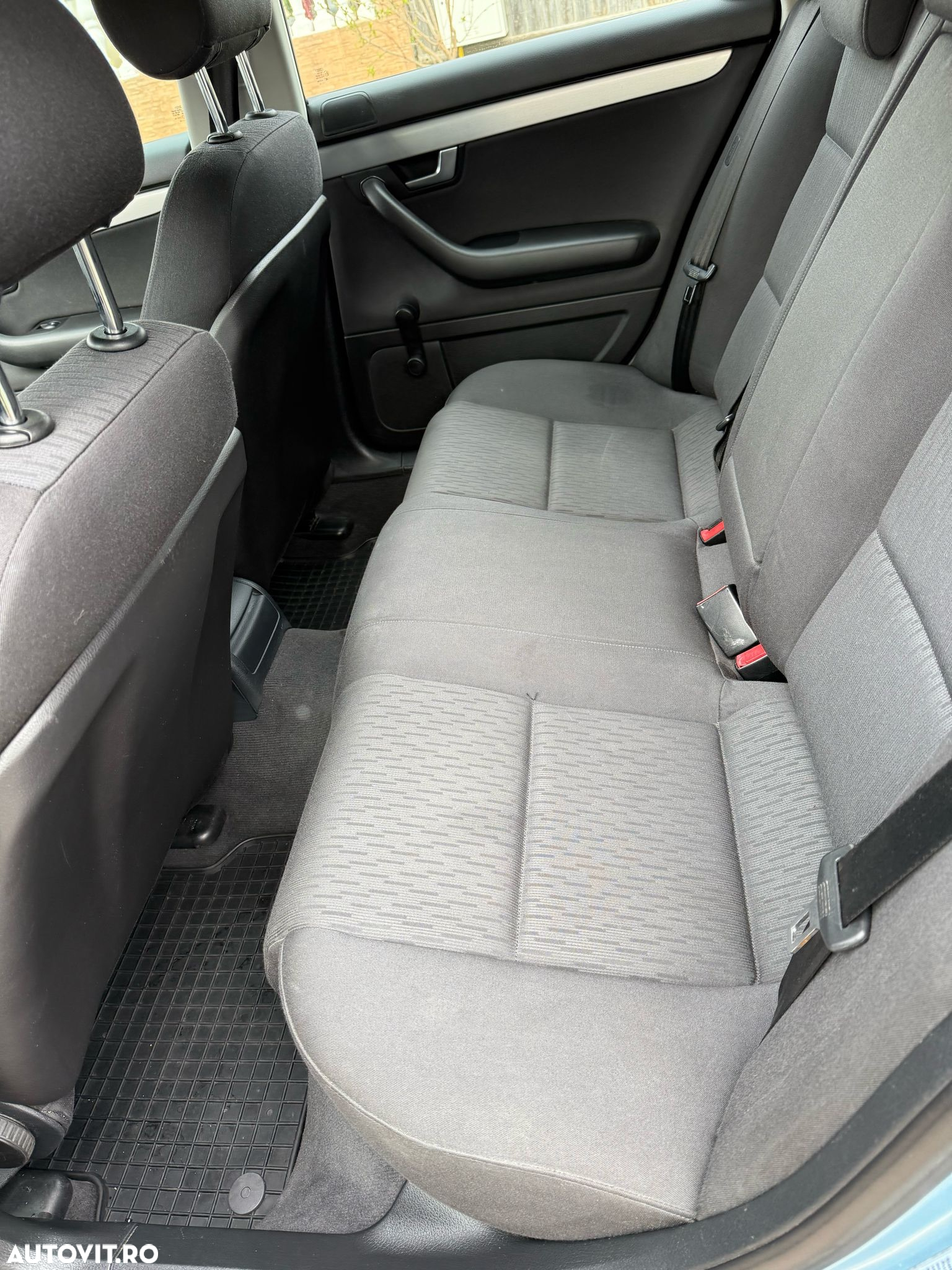 Audi A4 Avant 2.0 TDI - 8