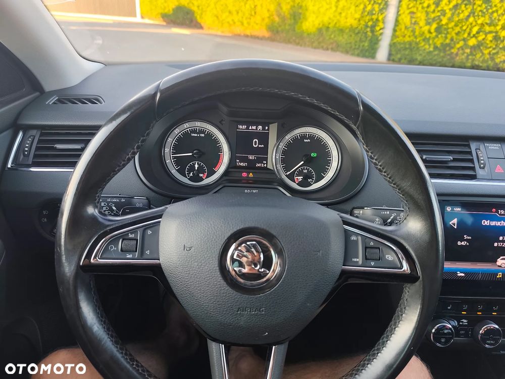 Skoda Octavia 2.0 TDI DSG Premium Edition - 29