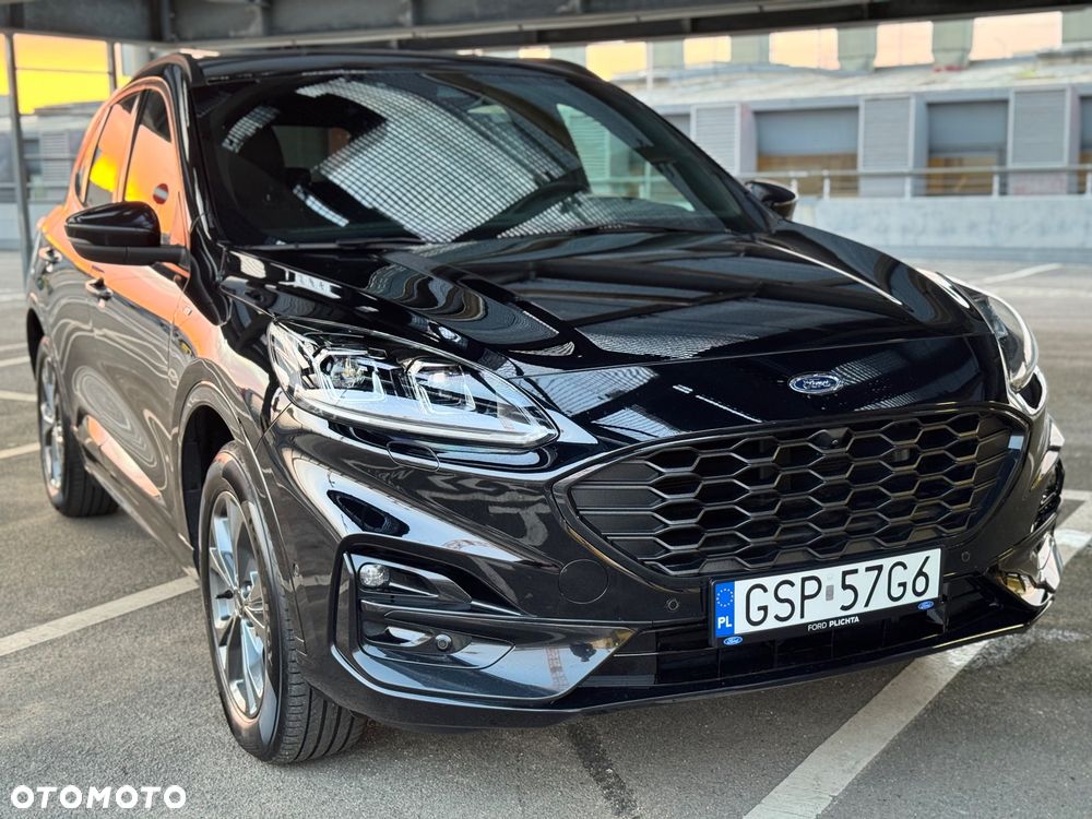 Ford Kuga 2.5 FHEV AWD ST-Line X