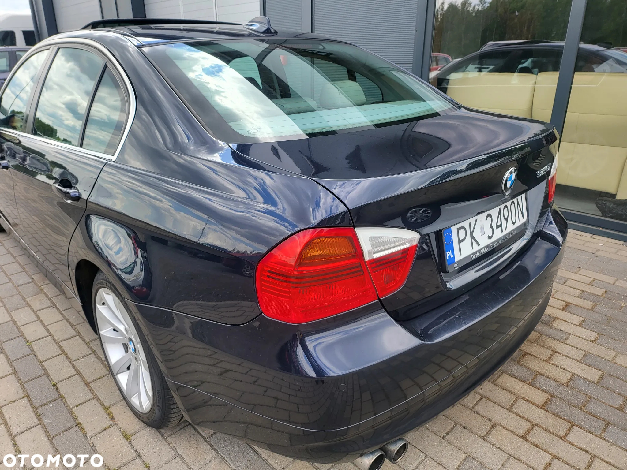 BMW Seria 3 325i - 25