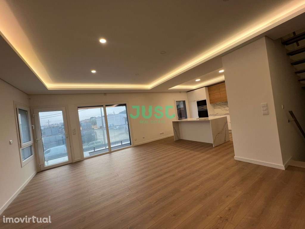 Moradia quinta do chiado pronta com piscina - Grande imagem: 4/26