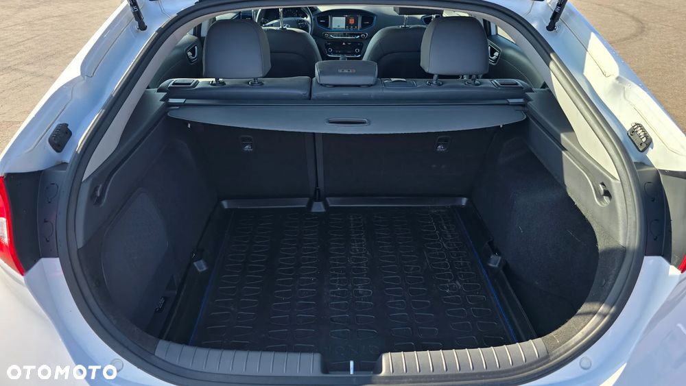 Hyundai IONIQ Hybrid Platinum - 9