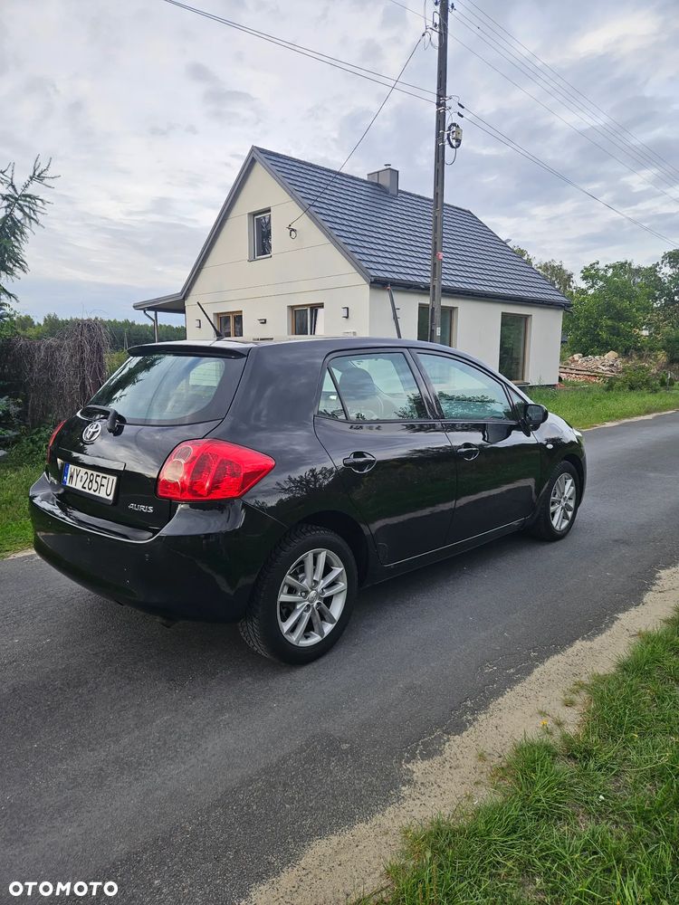 Toyota Auris 2.0 D-4D - 6