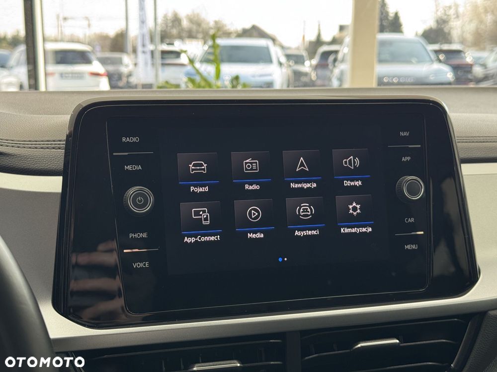 Volkswagen T-Roc - 25