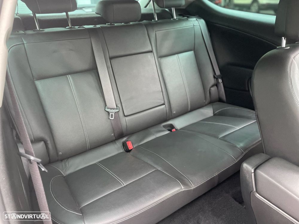 Opel Astra GTC 2.0 CDTi S/S - 40