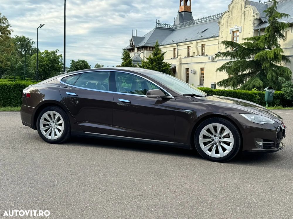 Tesla Model S 85 - 3
