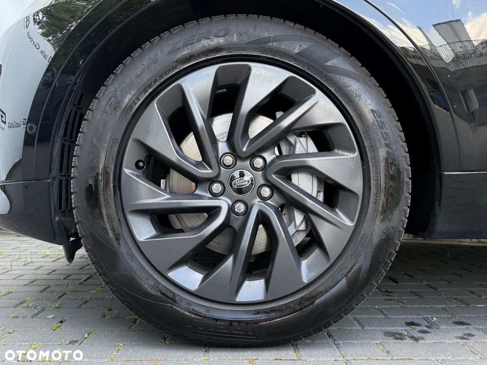Land Rover Discovery 3.0 D250 mHEV R-Dynamic S - 8