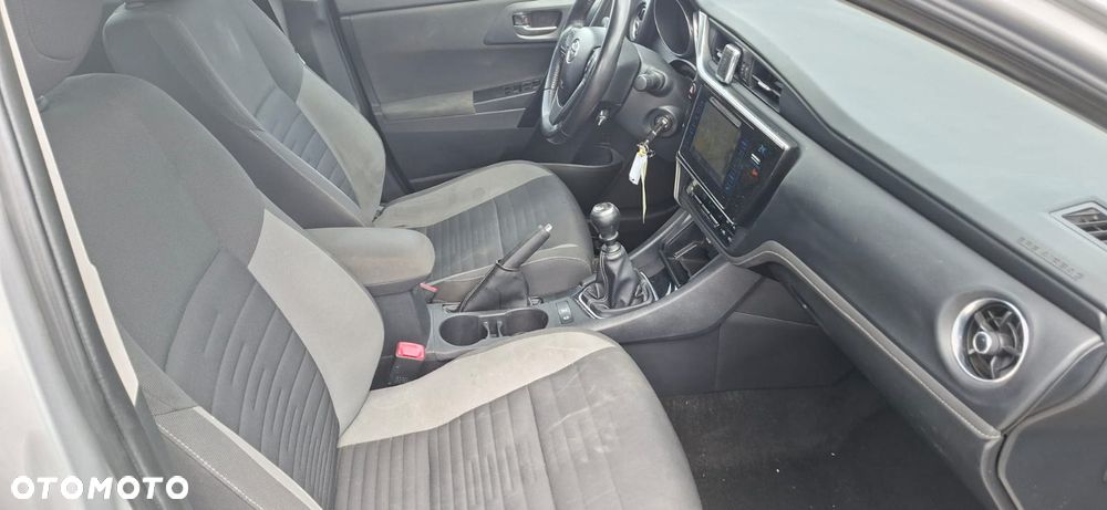 Toyota Auris 1.6 D-4D Edition S+ - 12
