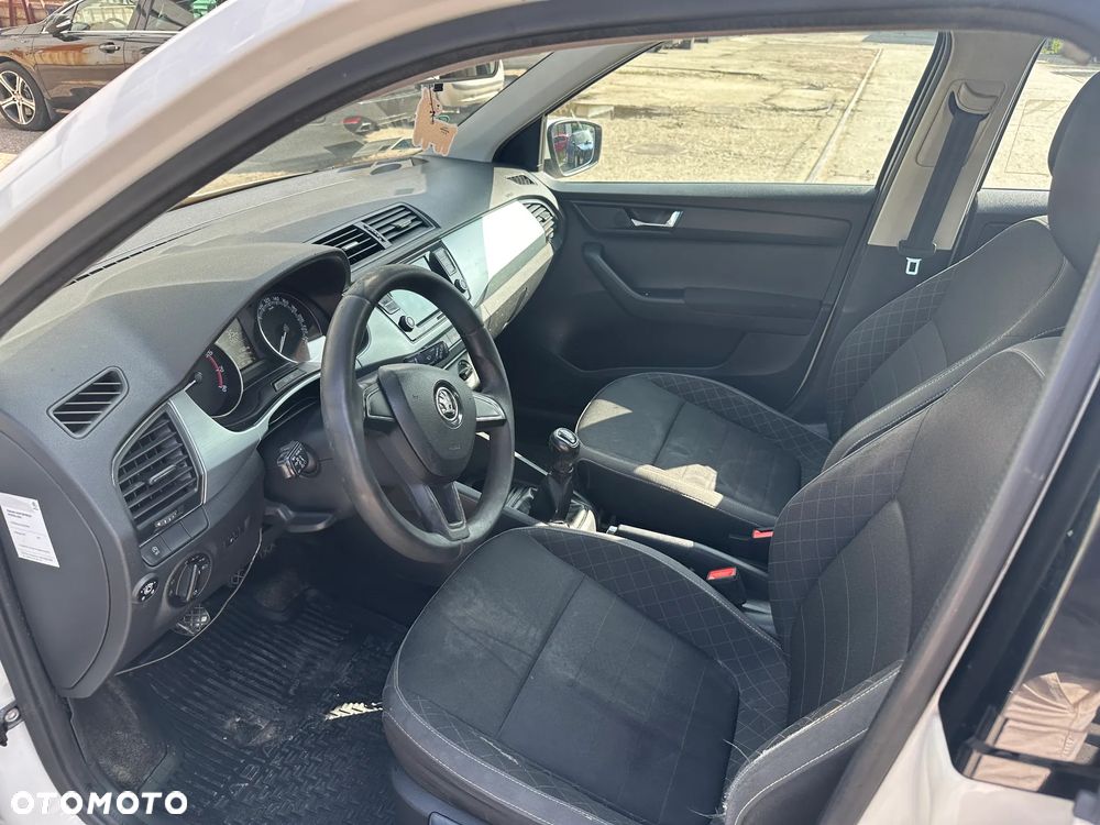 Skoda Fabia 1.0 Active - 4