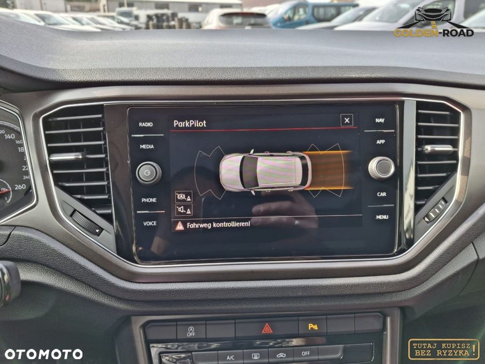 Volkswagen T-Roc - 14