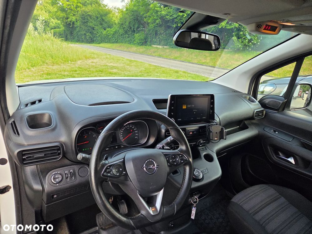 Opel Vivaro C - 12