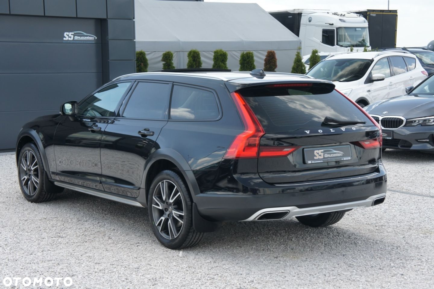 Volvo V90 Cross Country - 5