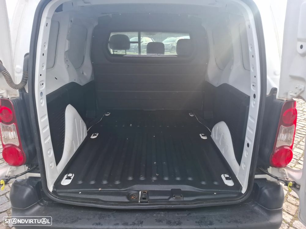 Peugeot PARTNER 1.6HDI 3LUGARES NACINAL - 2