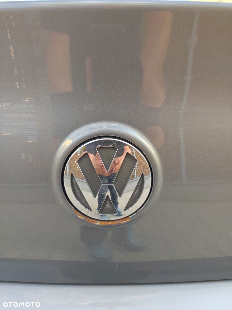 Volkswagen Passat - 4