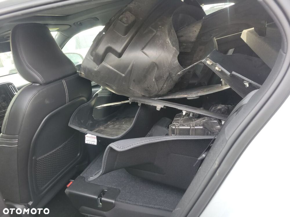 Volvo XC 40 T5 AWD Geartronic R-Design - 11