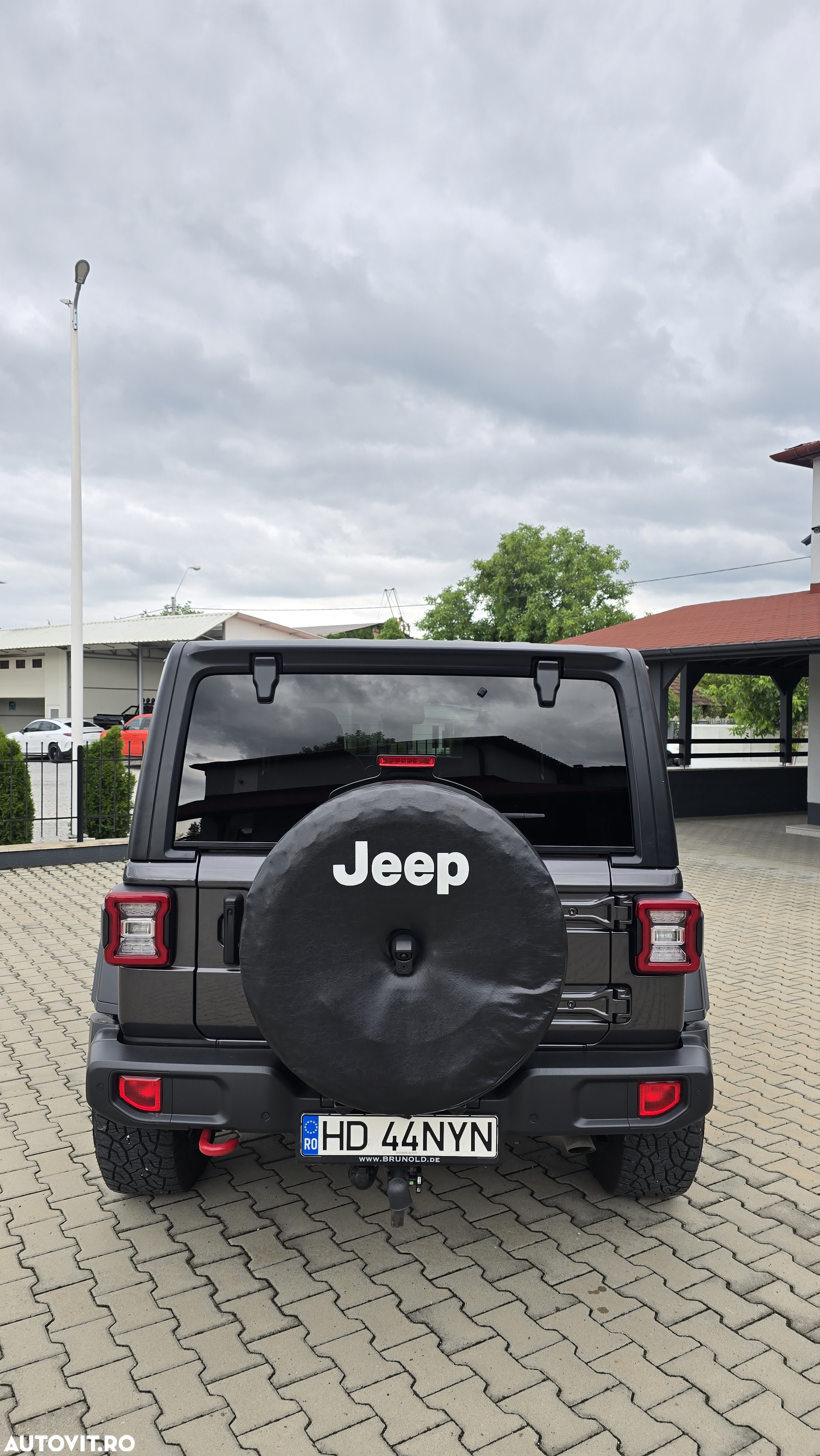 Jeep Wrangler Unlimited 2.0 Turbo AT8 Rubicon - 3