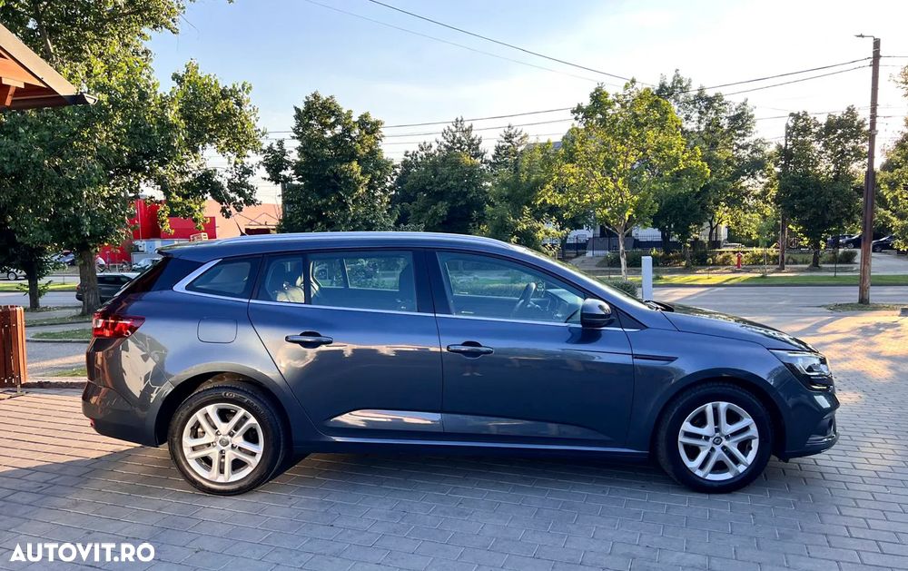 Renault Megane - 5