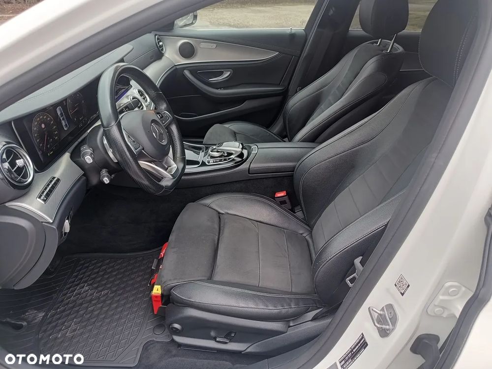 Mercedes-Benz Klasa E 220 d 4-Matic 9G-TRONIC - 10