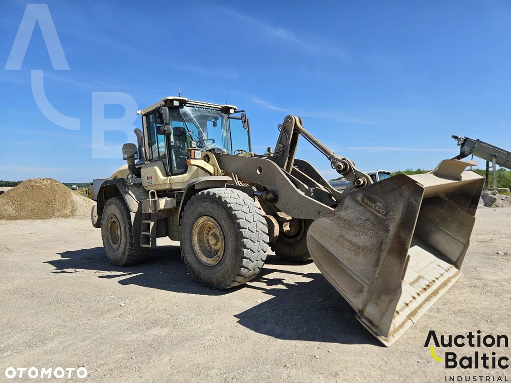 Volvo L 120 G - 1